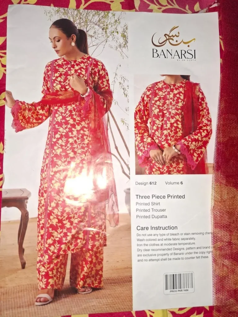 3 Pcs Women's Unstitched Printed Suit